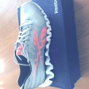 REEBOK ZIG TECH- NEW